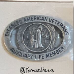Disabled American Veterans Auxiliary Life Member Pin – NOS